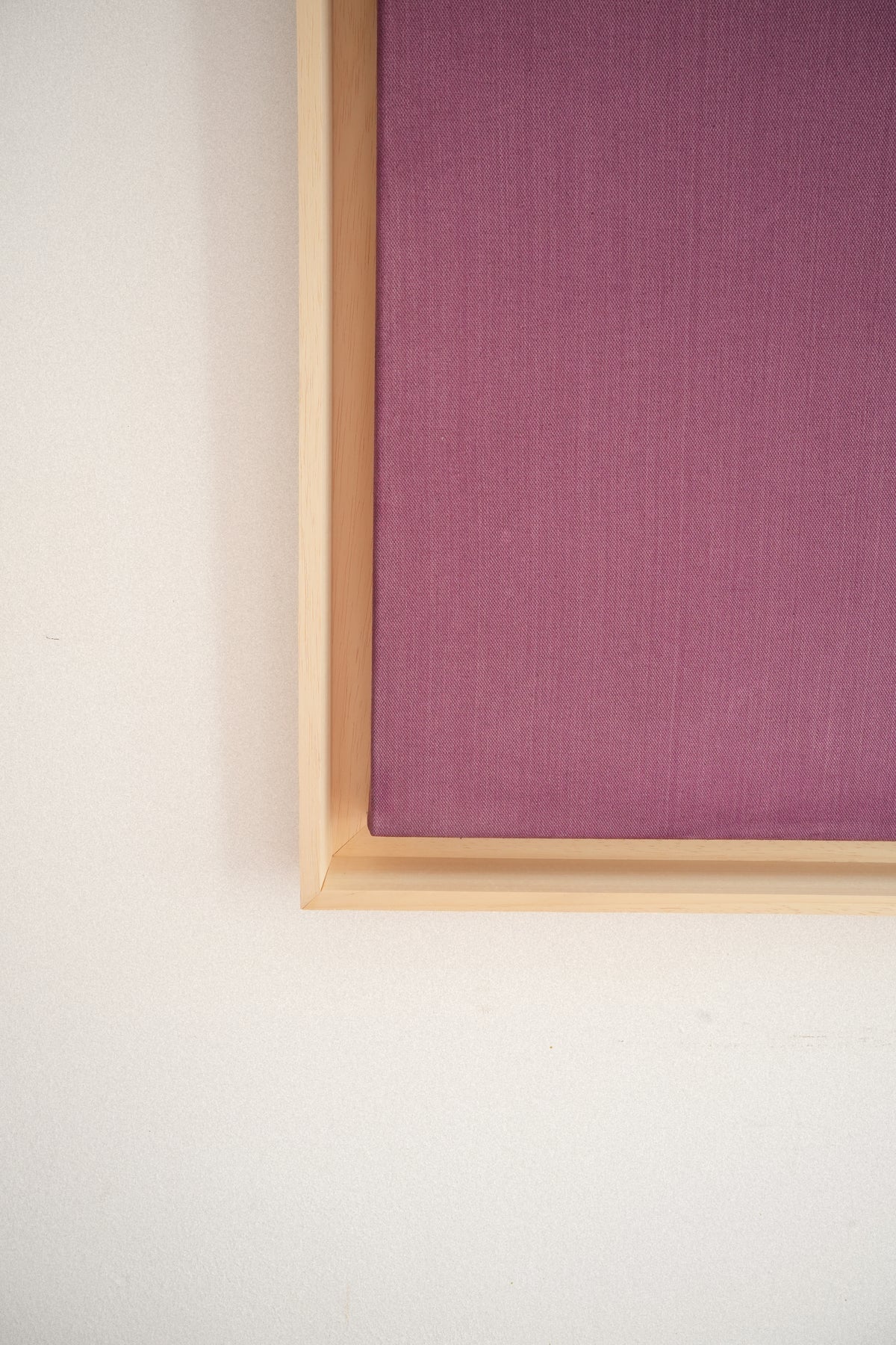 Vista completa del cuadro enmarcado Blue Aubergine