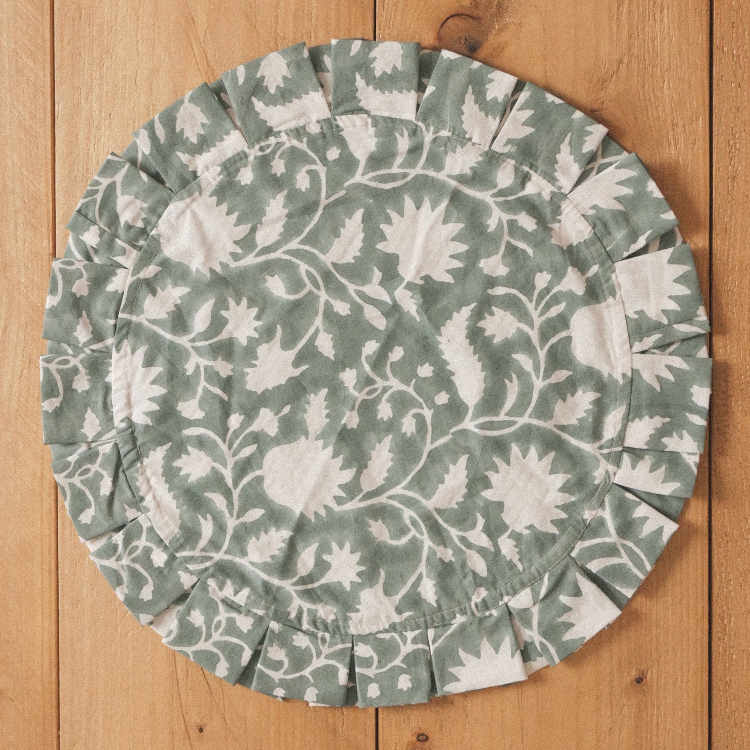 Round cotton ruffle placemat - Teal
