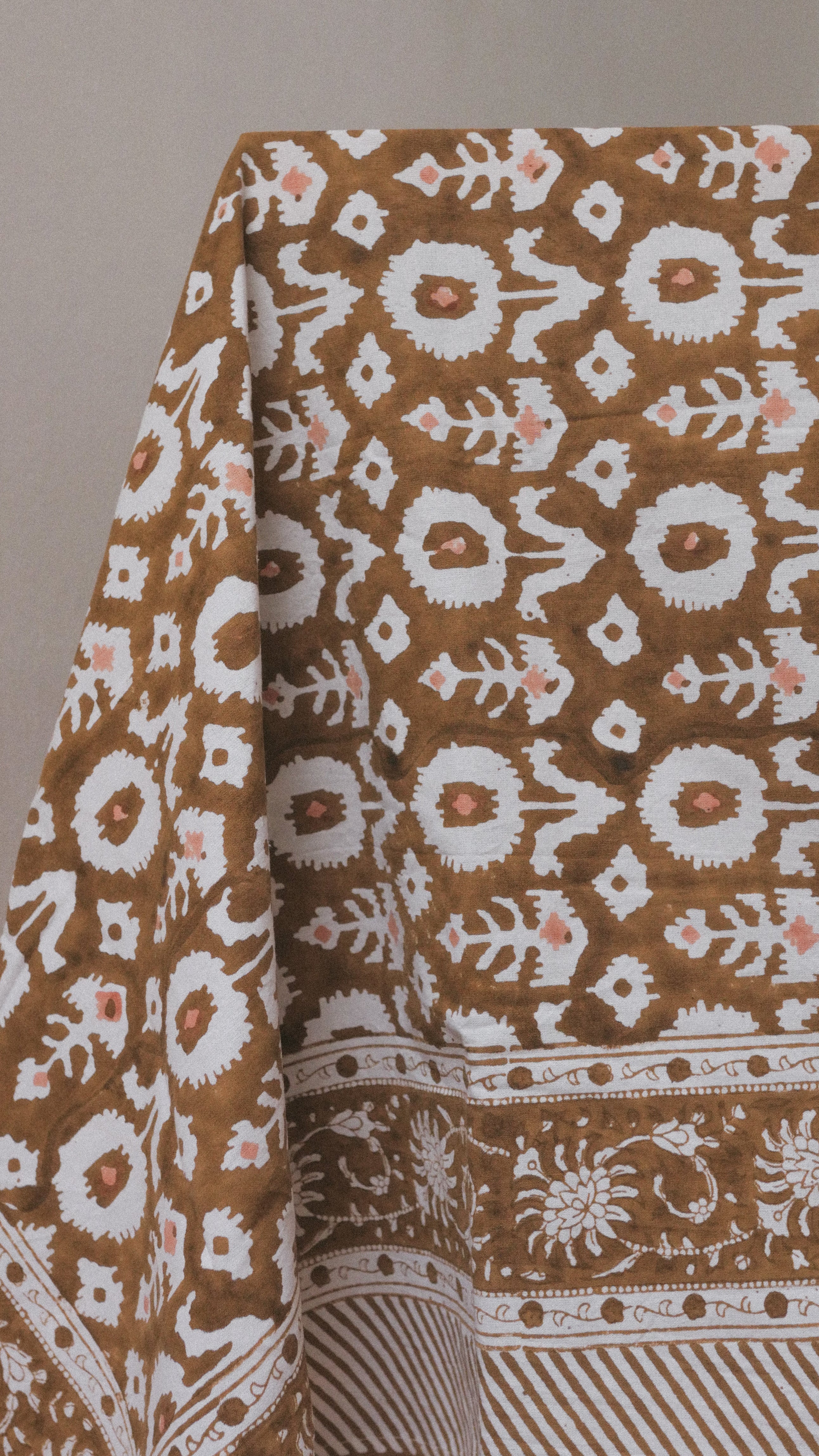 Ethnic cotton tablecloth - THORNE (150x225 cm)