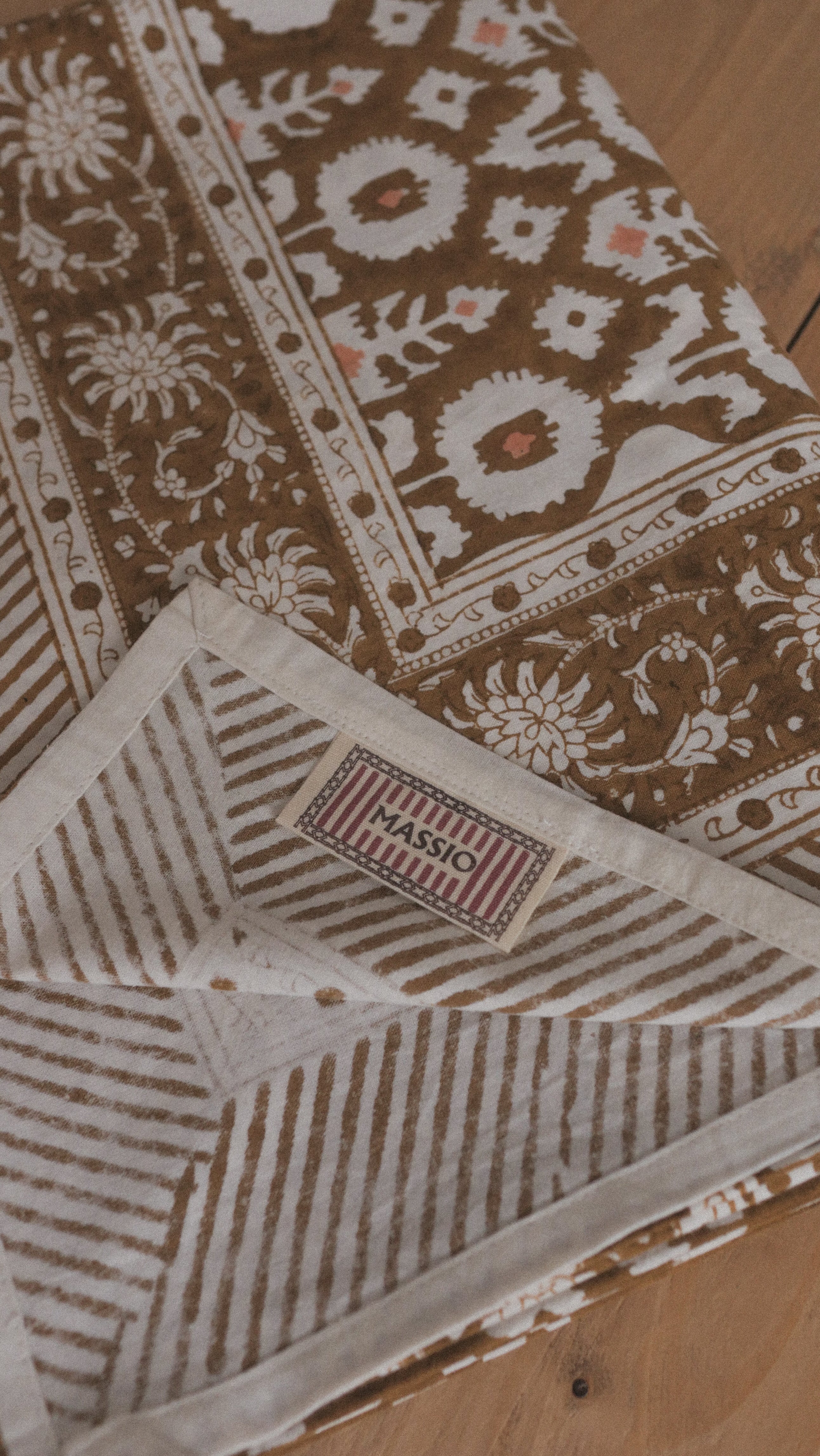 Ethnic cotton tablecloth - THORNE (150x225 cm)