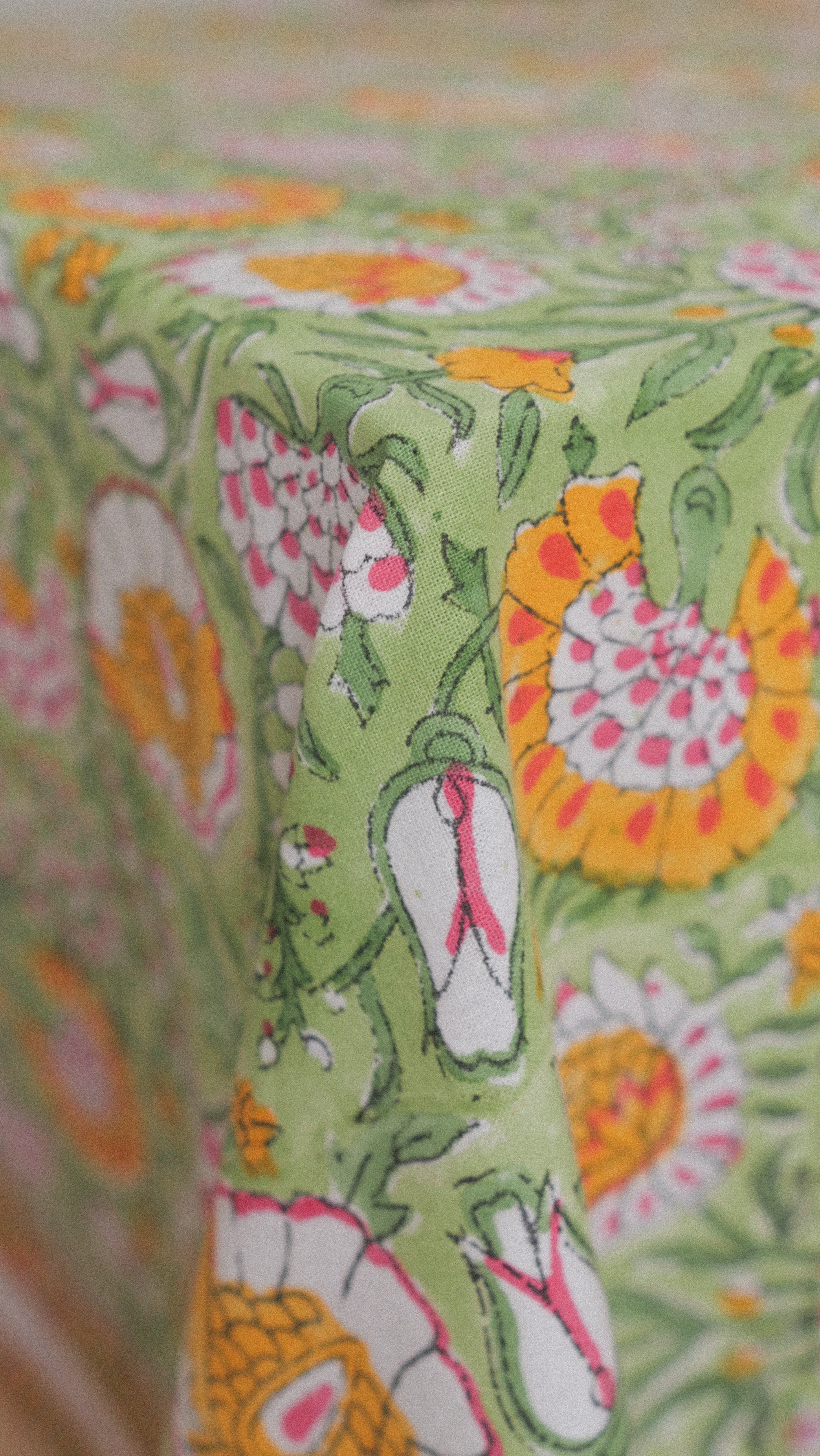 Cotton floral tablecloth - VIRIDI (170x270 cm)