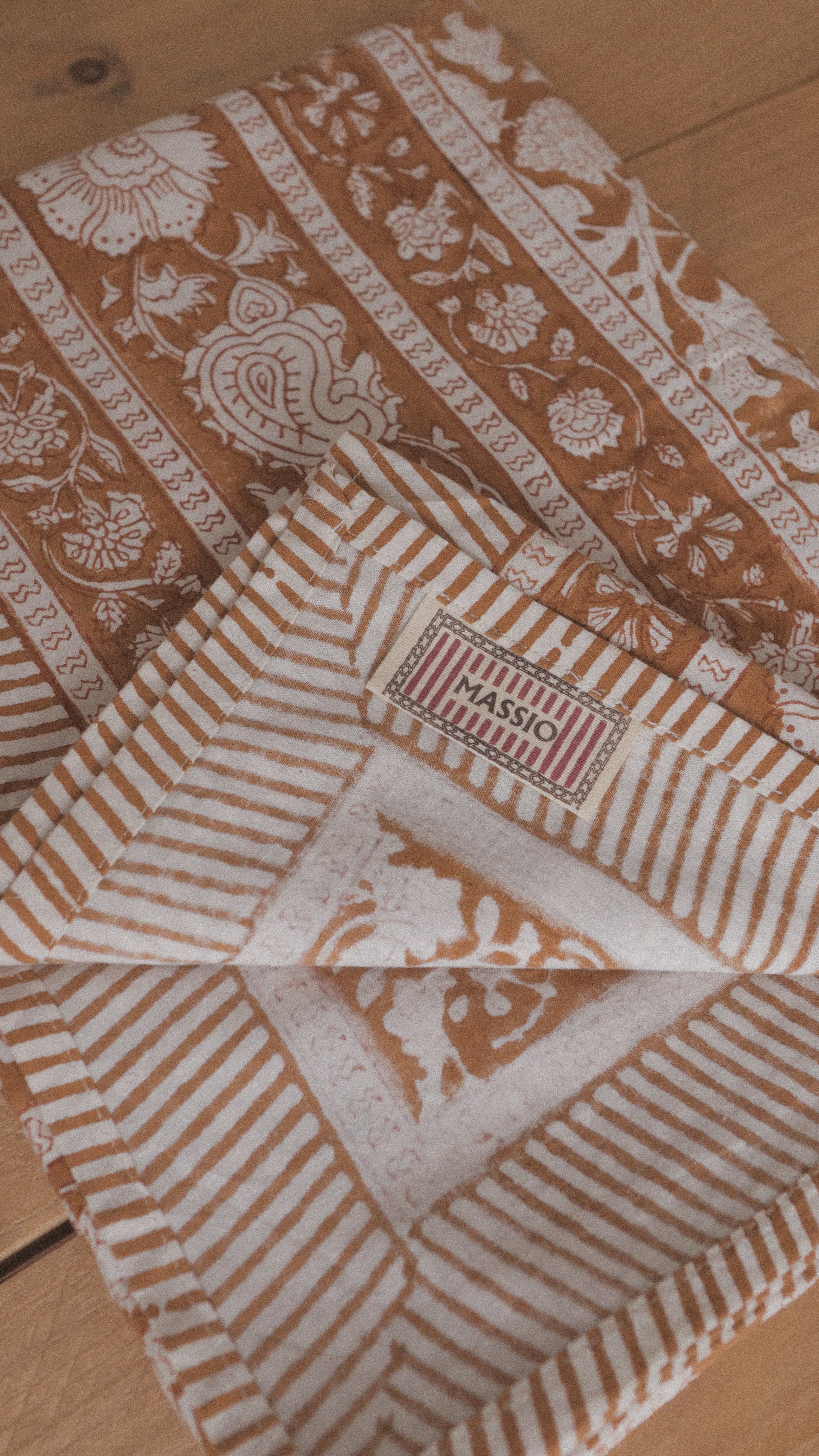 Floral cotton tablecloth - AUBURN (150x225 cm)