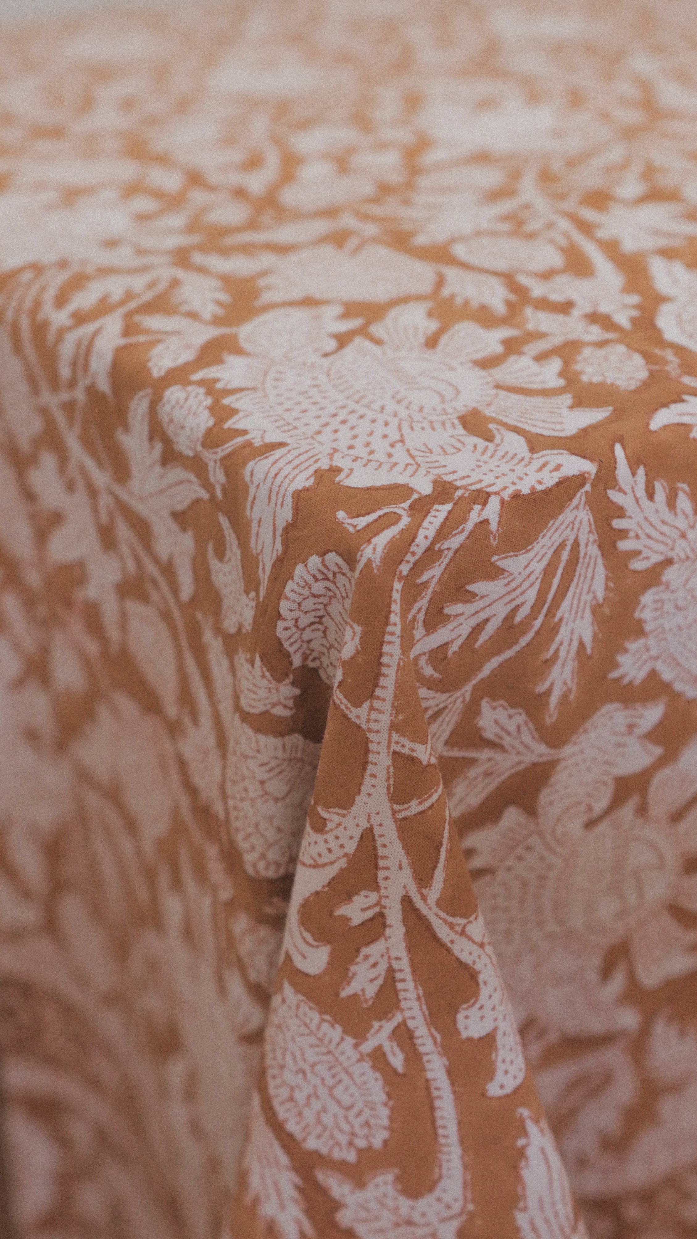 Floral cotton tablecloth - AUBURN (150x225 cm)
