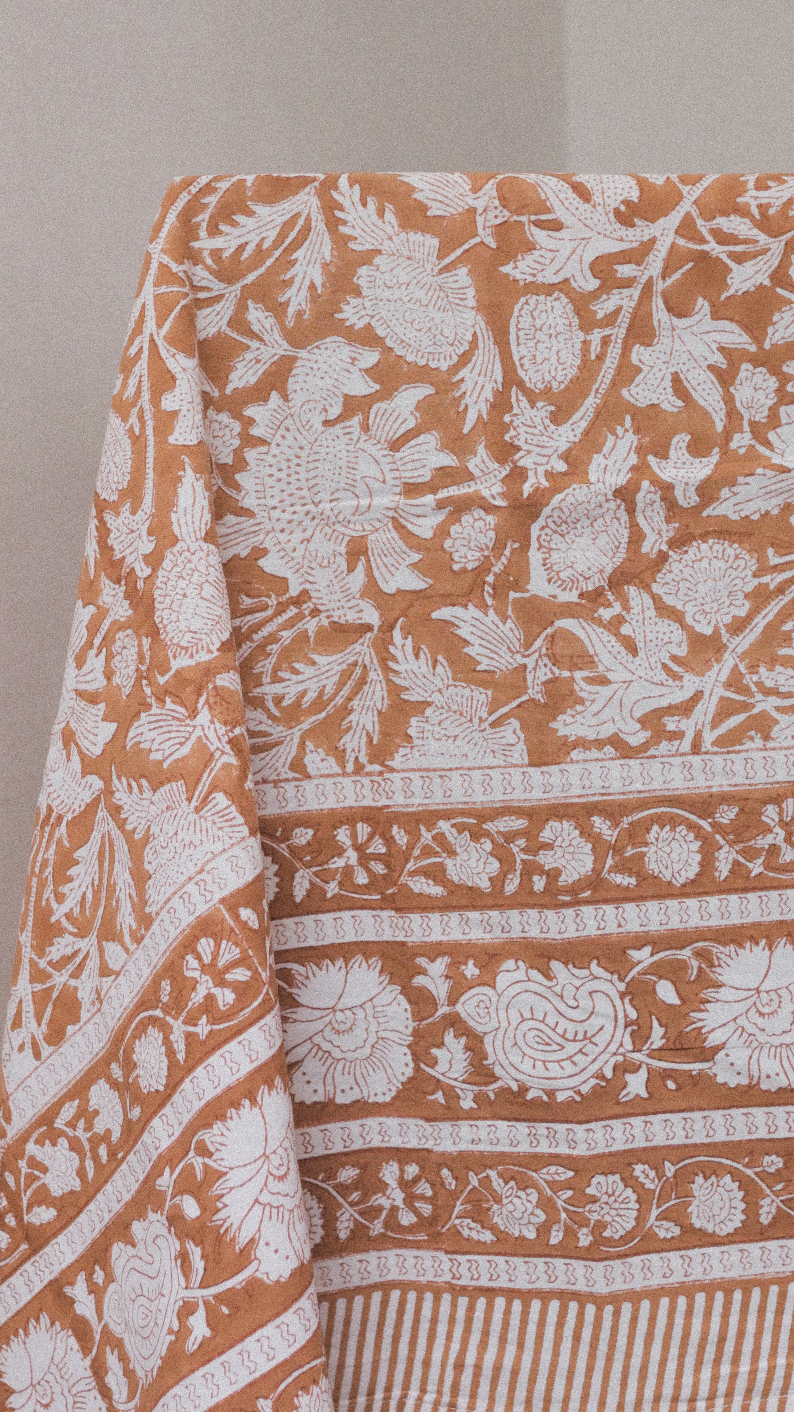 Floral cotton tablecloth - AUBURN (150x225 cm)
