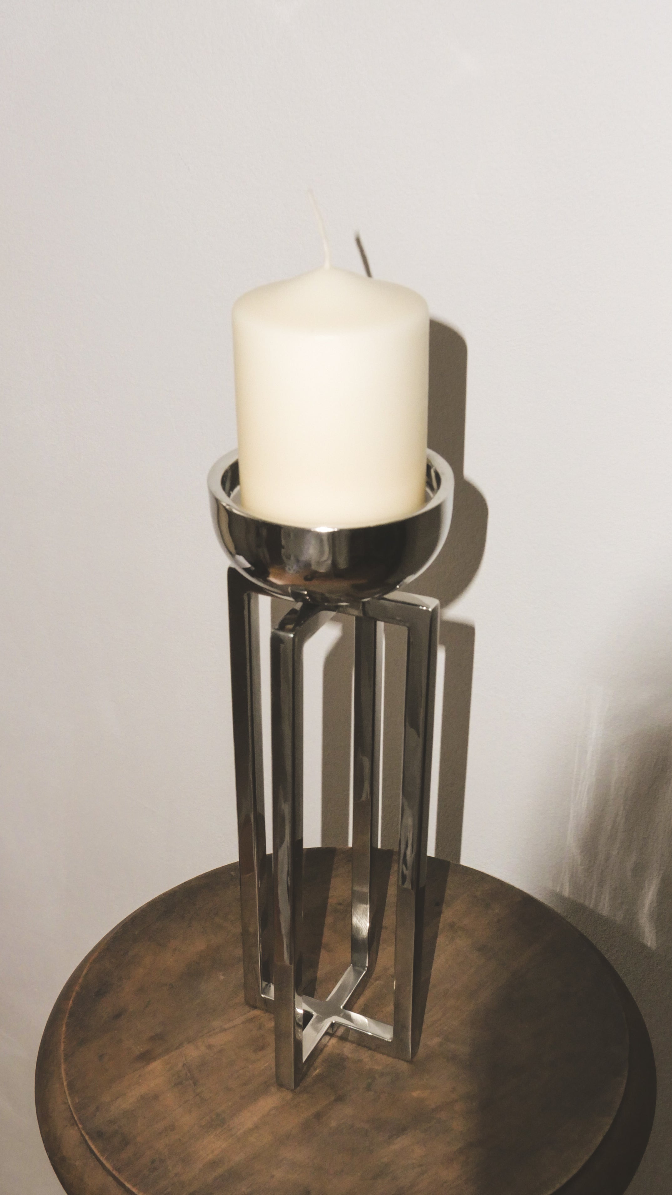 Chromed steel sculptural candlestick - LYNDON (9x9x28 cm)