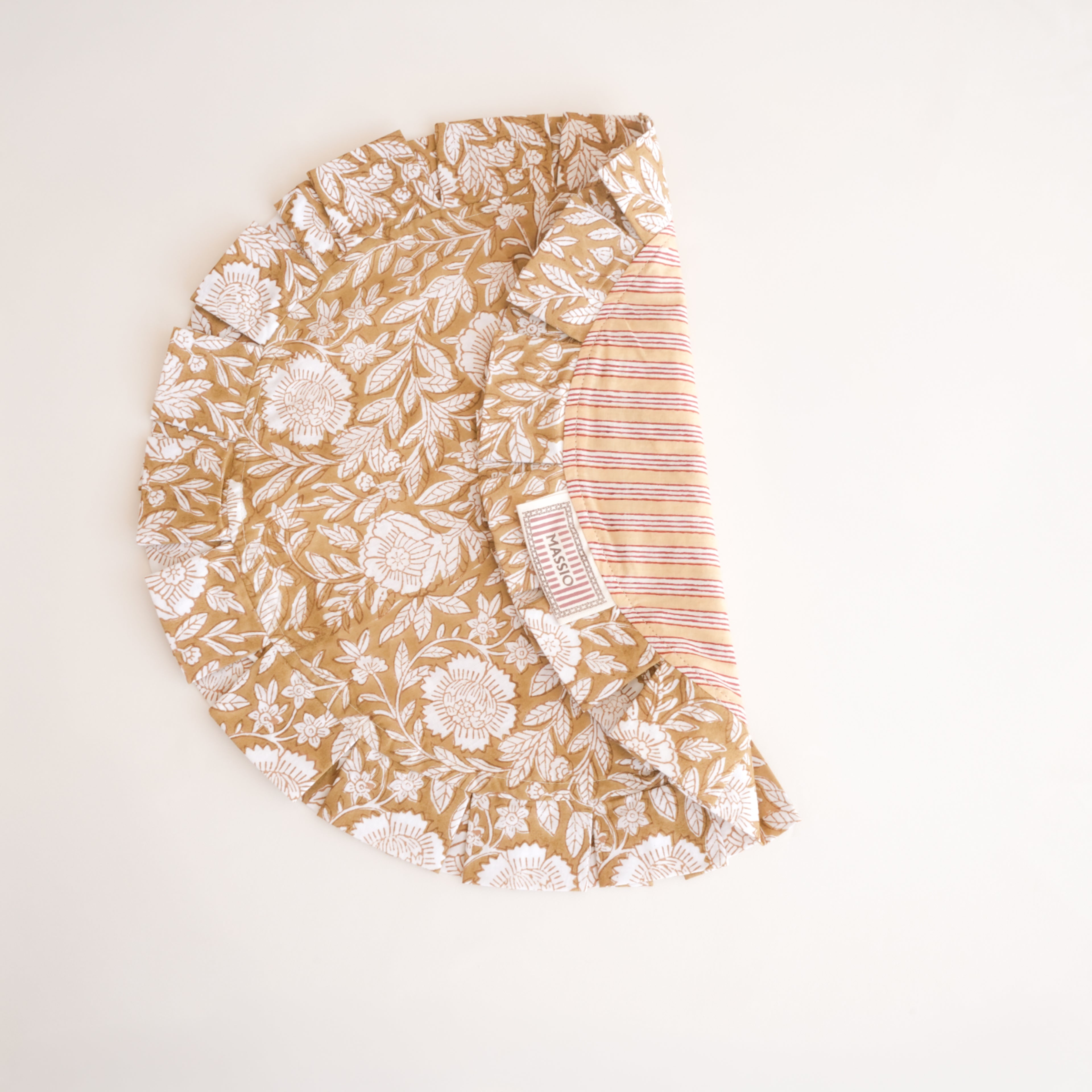 Round cotton ruffled placemat - SAFFRON