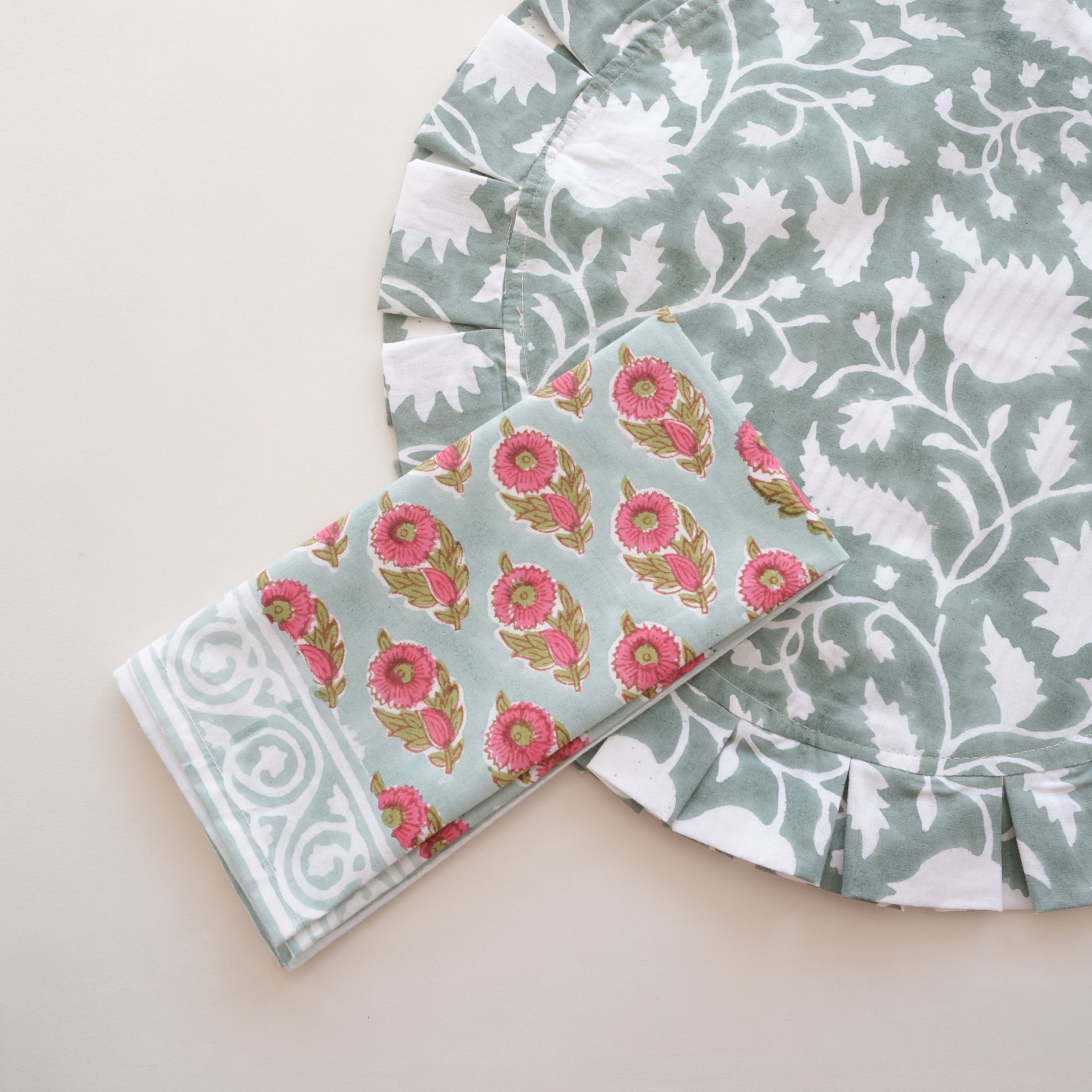 Round cotton ruffle placemat - Teal